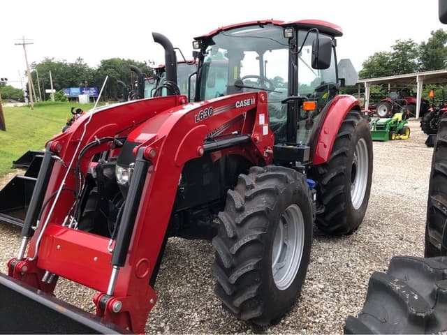 Image of Case IH Farmall 110C equipment image 1