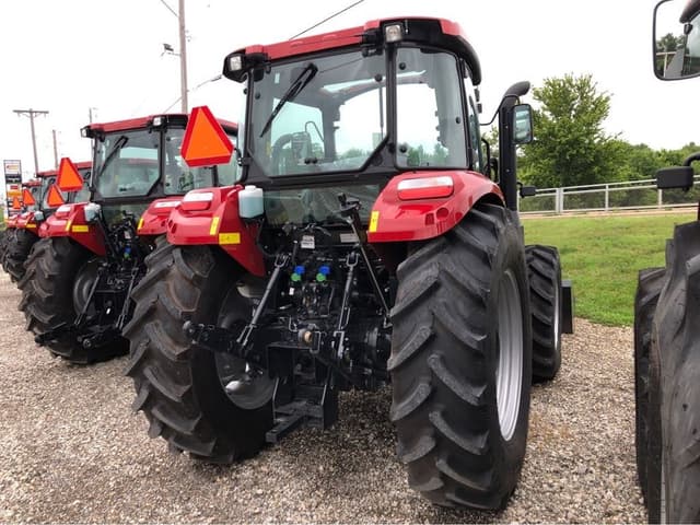 Image of Case IH Farmall 110C equipment image 4