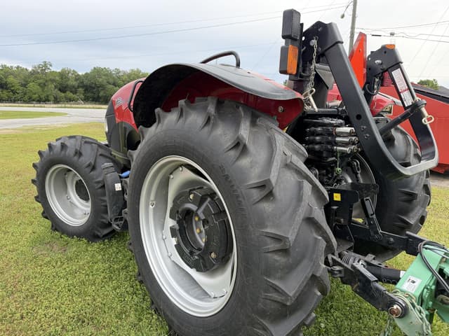 Image of Case IH Farmall 115A equipment image 1