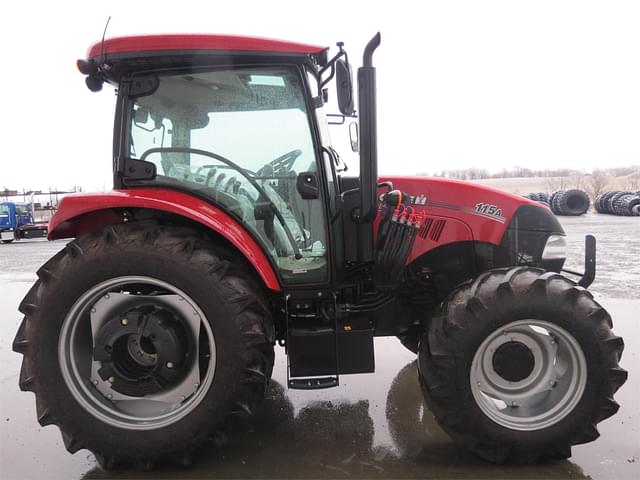 Image of Case IH Farmall 115A equipment image 4