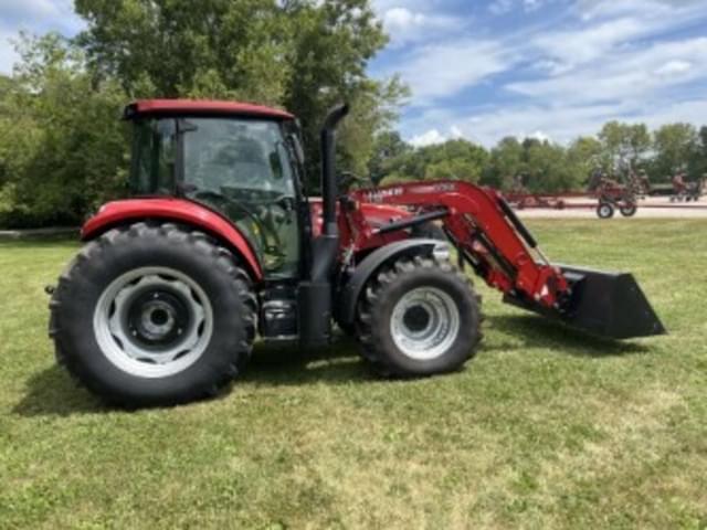 Image of Case IH Farmall 120C equipment image 3
