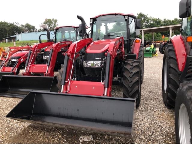 Image of Case IH Farmall 120C equipment image 1