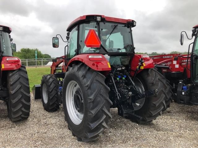 Image of Case IH Farmall 120C equipment image 3