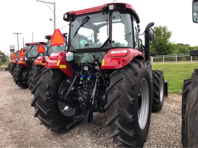 Image of Case IH Farmall 120C equipment image 4