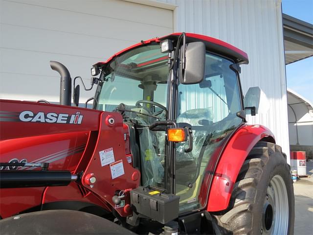 Image of Case IH Farmall 120C equipment image 2