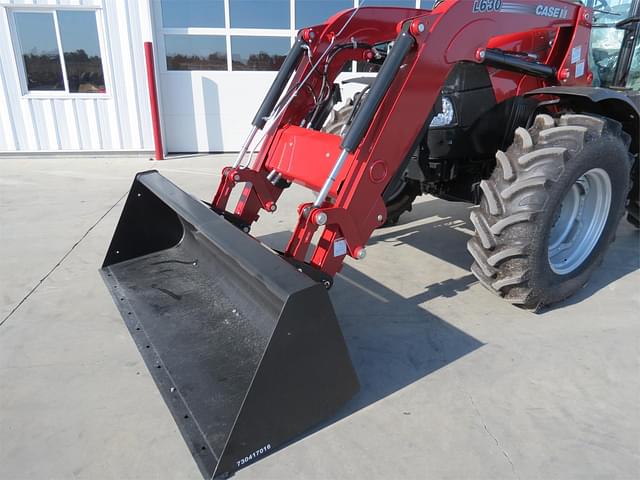 Image of Case IH Farmall 120C equipment image 3