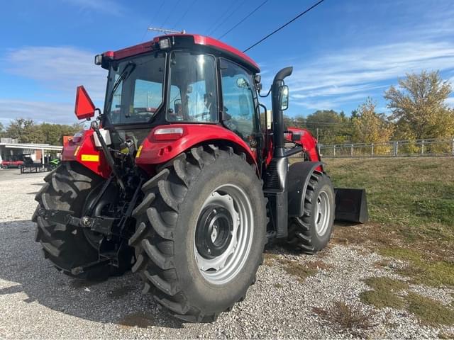 Image of Case IH Farmall 120C equipment image 2