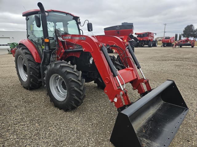 Image of Case IH Farmall 120C equipment image 2