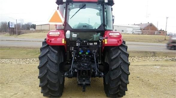 Image of Case IH Farmall 120C equipment image 3