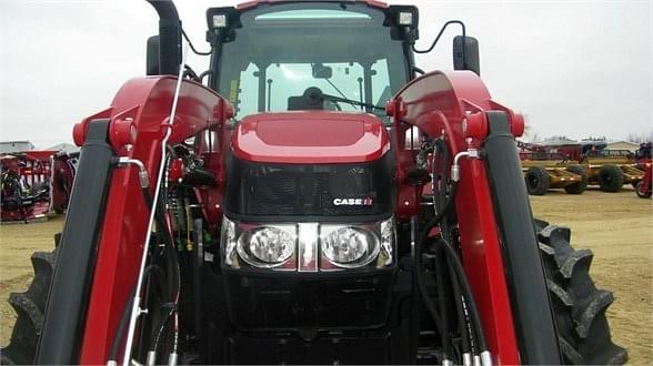 Image of Case IH Farmall 120C equipment image 2