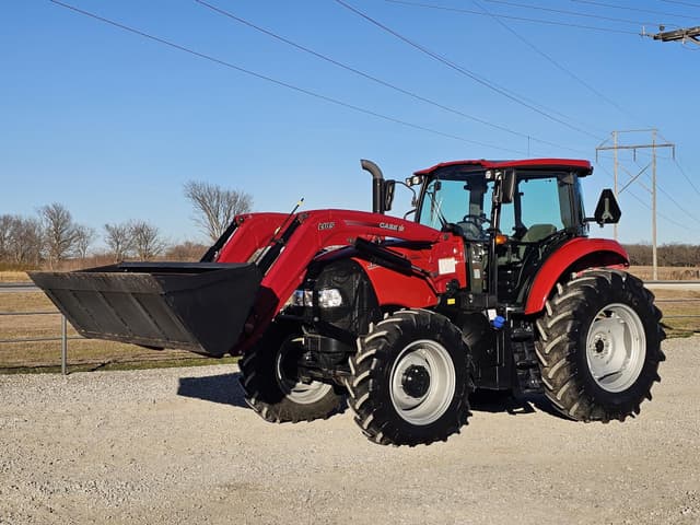 Image of Case IH Farmall 140A equipment image 1