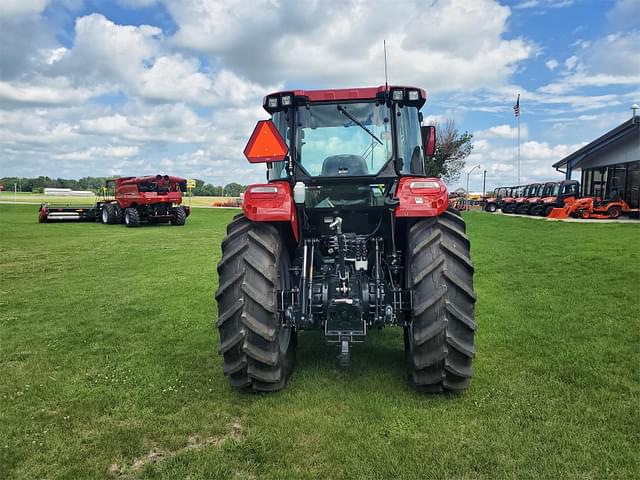 Image of Case IH Farmall 140A equipment image 1