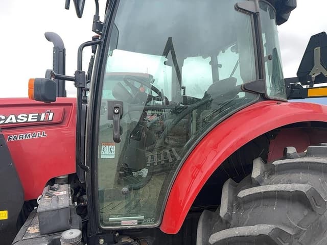 Image of Case IH Farmall 140A equipment image 2