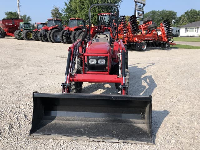 Image of Case IH Farmall 25A equipment image 1