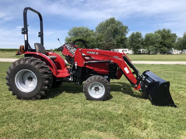 Image of Case IH Farmall 25A equipment image 1