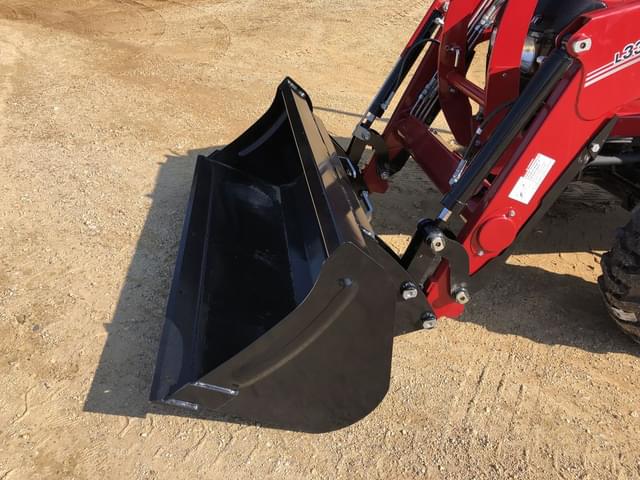 Image of Case IH Farmall 25A equipment image 1