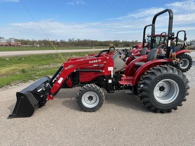 Image of Case IH Farmall 25A equipment image 1