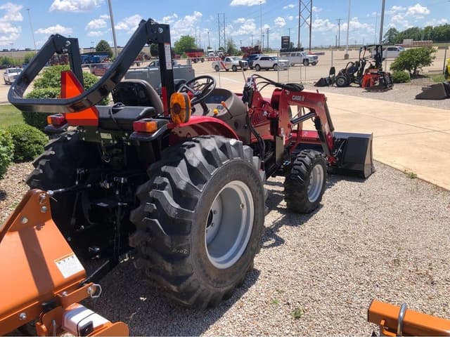 Image of Case IH Farmall 25A equipment image 4
