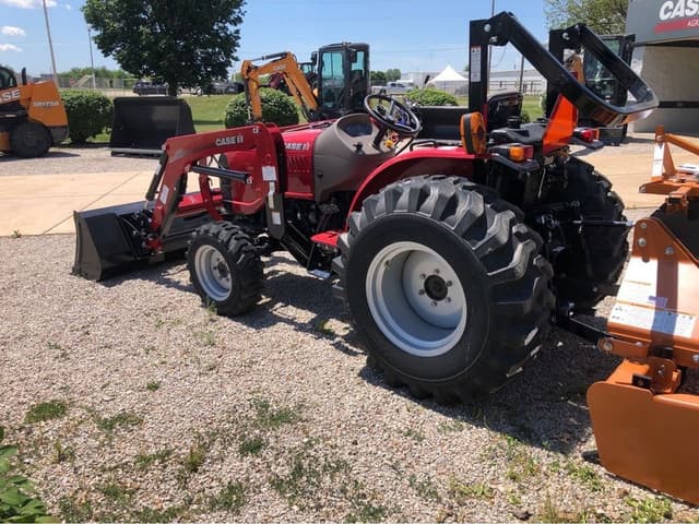 Image of Case IH Farmall 25A equipment image 2