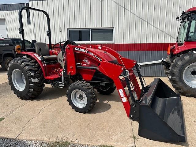 Image of Case IH Farmall 35A equipment image 1