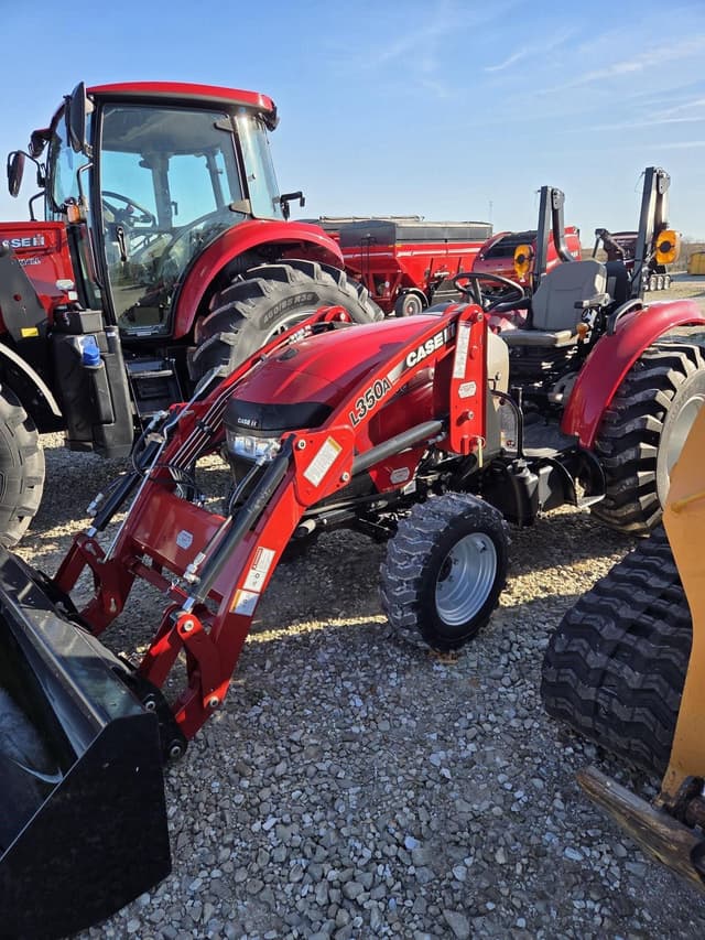 Image of Case IH Farmall 35C equipment image 1