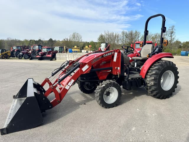 Image of Case IH Farmall 35C equipment image 1