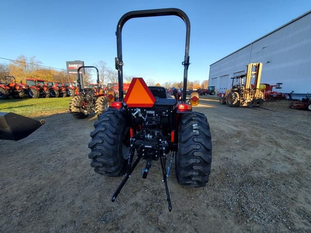 Image of Case IH Farmall 40A equipment image 3