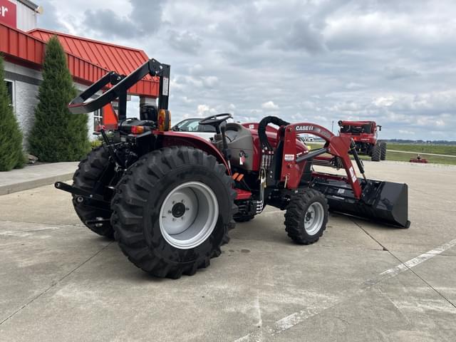 Image of Case IH Farmall 40A equipment image 2