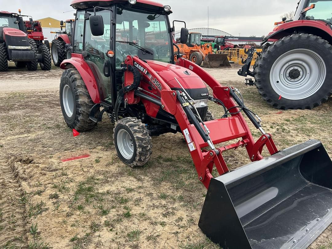 Image of Case IH Farmall 40C Image 0