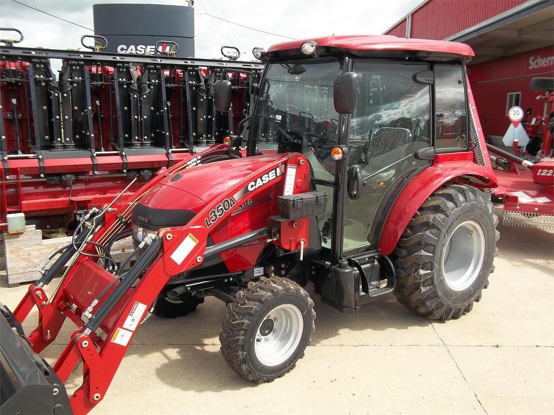 Image of Case IH Farmall 40C Primary image