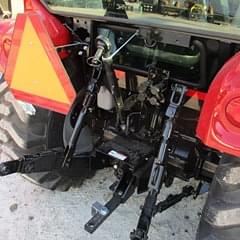 Image of Case IH Farmall 40C equipment image 4