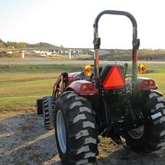 Image of Case IH Farmall 45C equipment image 3