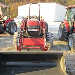 Image of Case IH Farmall 45C equipment image 3