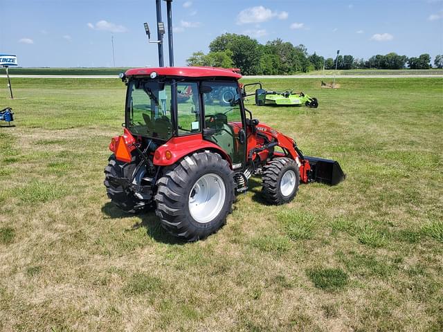 Image of Case IH Farmall 55C equipment image 4