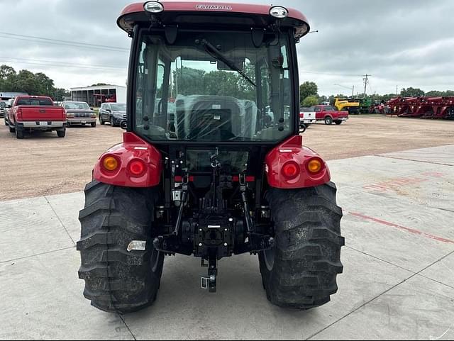 Image of Case IH Farmall 55C equipment image 3