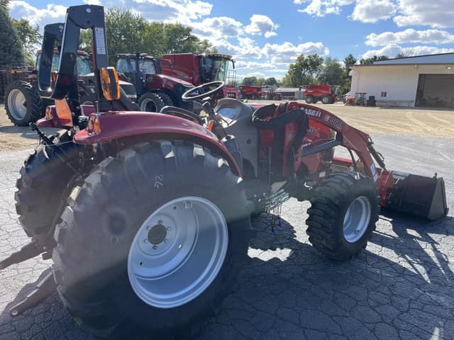 Image of Case IH Farmall 55C equipment image 3