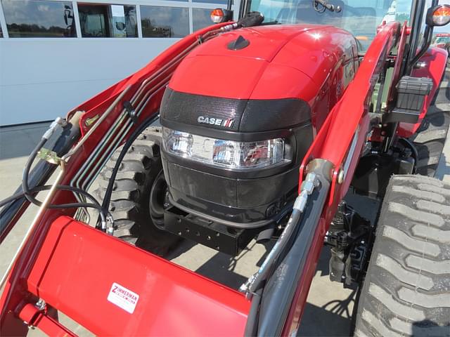 Image of Case IH Farmall 55C equipment image 4