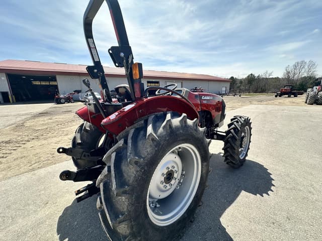 Image of Case IH Farmall 60A equipment image 2