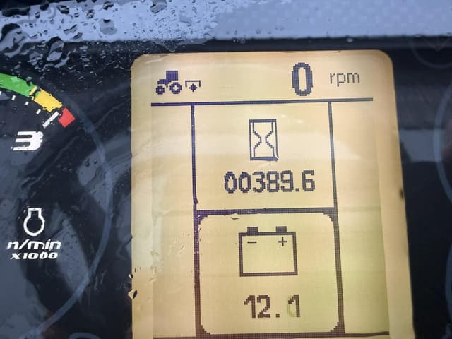 Image of Case IH Farmall 70A equipment image 3