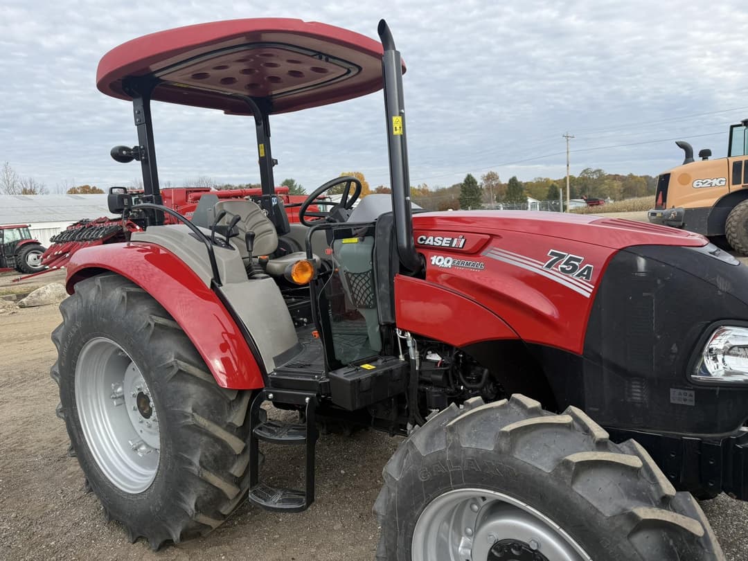 Image of Case IH Farmall 75A Primary image