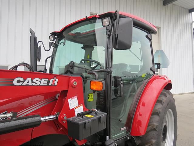 Image of Case IH Farmall 75C equipment image 2