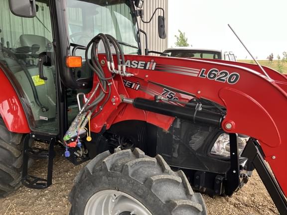 Image of Case IH Farmall 75C equipment image 3
