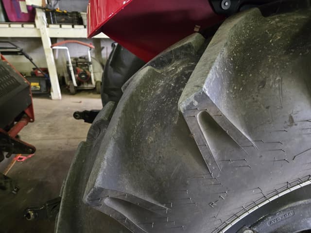 Image of Case IH Farmall 75C equipment image 2