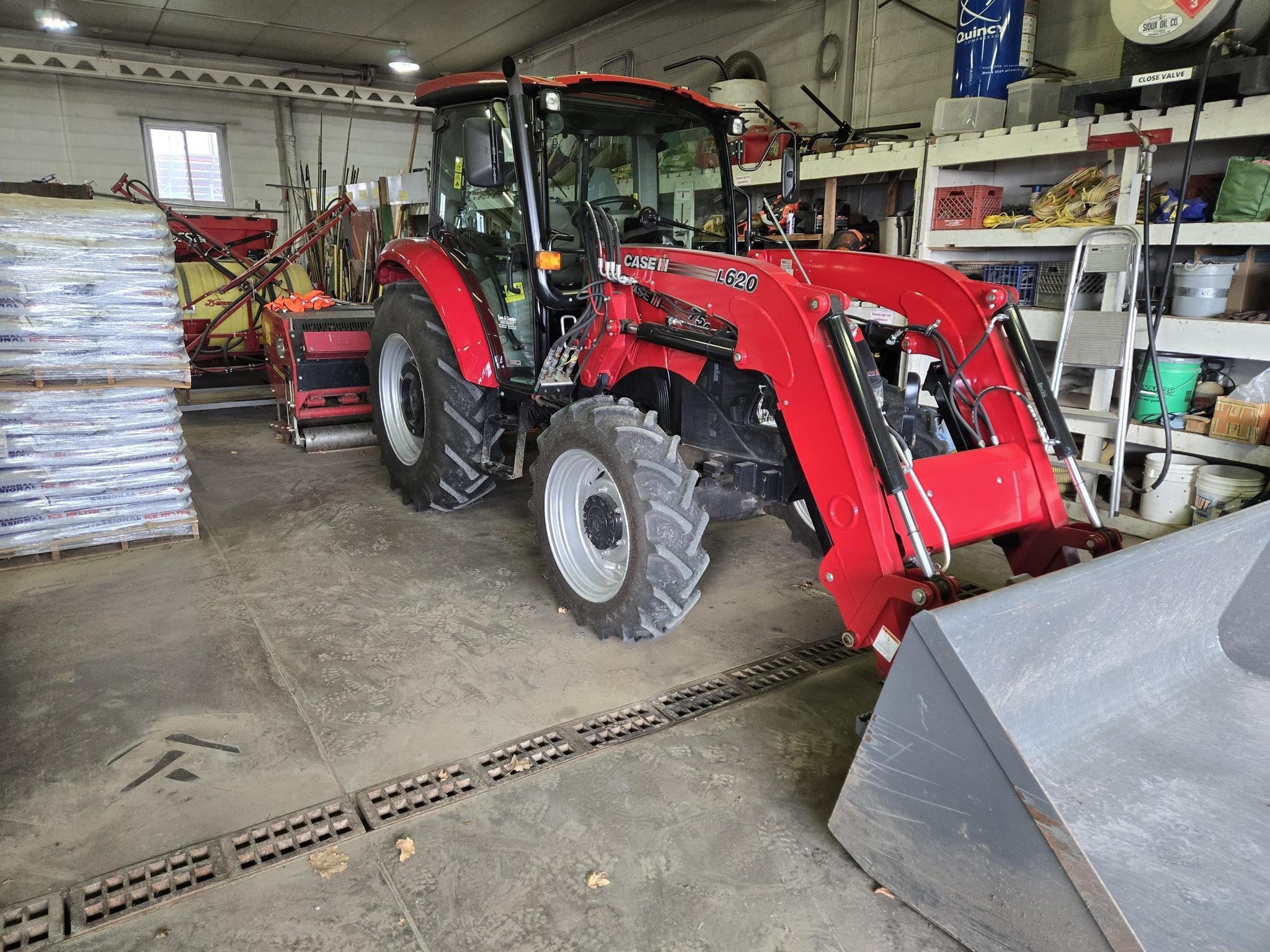2024 Case IH Farmall 75C Equipment Image0