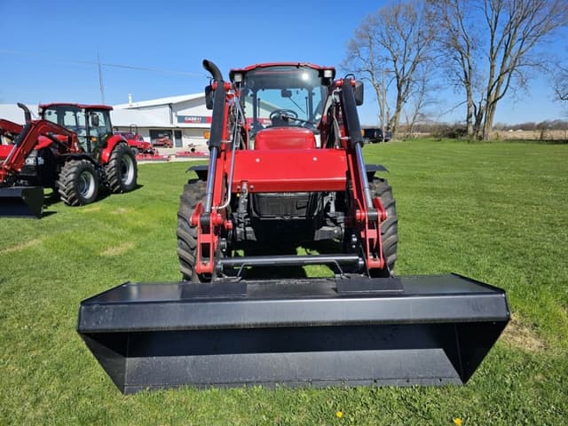 Image of Case IH Farmall 90C equipment image 1