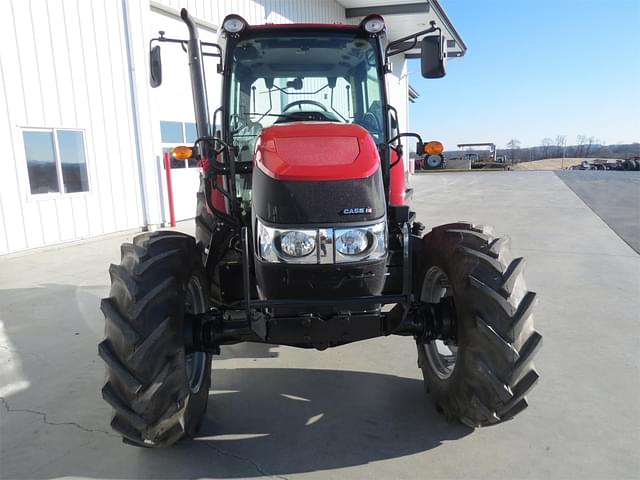 Image of Case IH Farmall 95A equipment image 4