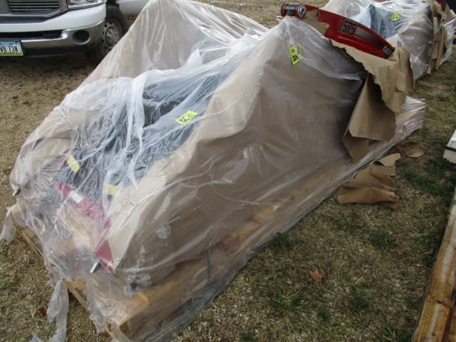 Image of Case IH L575 equipment image 1