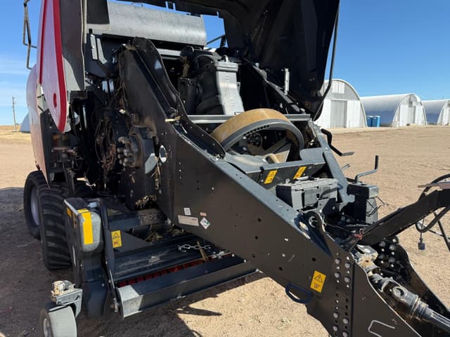 Image of Case IH LB434XL equipment image 3