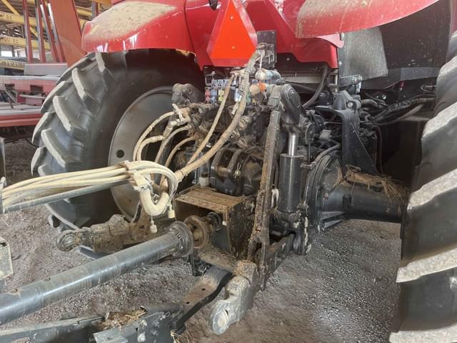 Image of Case IH Magnum 180 equipment image 3