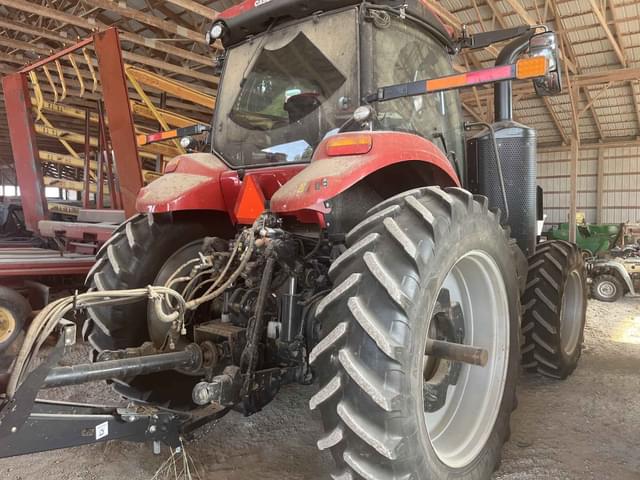 Image of Case IH Magnum 180 equipment image 2